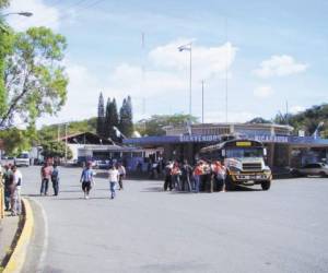 Ante los acuerdos comerciales, puede ocurrir que las burocracias de frontera, ante el consecuente debilitamiento del control y la vigilancia arancelaria, tiendan a recurrir a las medidas no arancelarias. (Foto: laprensa.com.ni).