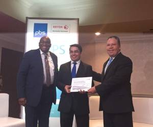 Además, Xerox hizo entrega a PBS El Salvador de la certificación que los acredita como la primera Filial del Grupo en la región autorizada y capacita para el manejo, ofrecimiento e implementación de XPPS. (Foto: Cortesía).