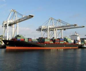 En 2014 el intercambio comercial entre Perú y Honduras alcanzó los US$47 millones, de los que US$39 millones fueron exportaciones peruanas.