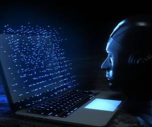 <i>Aunque hoy la IA parece desenvolverse con soltura creando obras visuales o diseñando moléculas para nuevos fármacos, surge una interrogante básica: ¿puede una máquina ser considerada “creadora”? Foto de iStock</i>