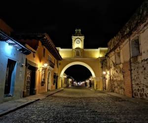 Festival busca redimensionar el patrimonio histórico de La Antigua Guatemala mediante la luz y el arte digital. Foto cortesía