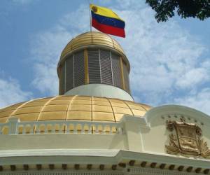 El chavismo podría perder el control de la Asamblea Nacional venezolana, según apuntan todas las encuestas. (Foto: El Venezolano).