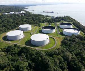 <i>La empresa Petroterminal de Panamá, nacida como una empresa mixta, que se extiende 131 kilómetros entre Chiriquí Grande, en el Océano Atlántico, y Puerto Armuelles. Foto de cortesía</i>