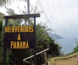 Según las autoridades, los cubanos salen de la isla hacia Ecuador, donde las autoridades de ese país no les piden visado; de allí pasan clandestinamente a Colombia, para llegar Panamá.