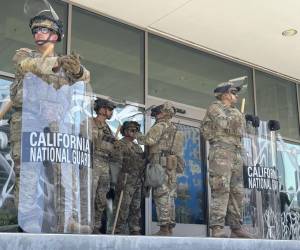 <i>Foto de archivo de integrantes de la Guardia Nacional de California. EFE/Alex Segura</i>