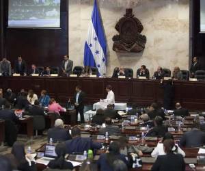 La iniciativa para abrirle juicio político al fiscal general fue aprobada por 93 diputados -de cuatro bancadas-, de los 128 que integran el Parlamento. (Foto: EFE)