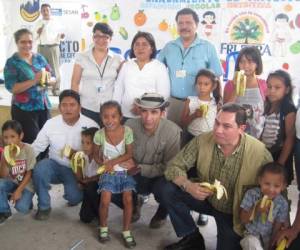 El banano ha demostrado tener altos valores nutritivos como proteínas, calcio, fósforo, hierro y tiamina, fundamentales para el buen crecimiento de los infantes. (Foto: Cortesía).