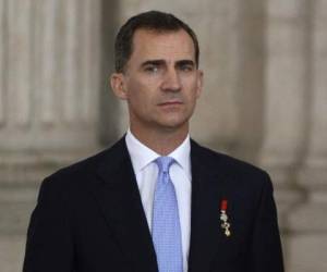 Recuperar el prestigio perdido es el difícil reto que se plantea a Felipe VI que, aunque dispone de popularidad, tendrá poco poder de decisión para abordar los grandes problemas del país. (Foto: AFP).