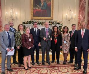 Intel Costa Rica recibió el premio del Departamento de Estado de Estados Unidos