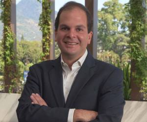 Sergio Calderón, Director de Tarjetas de Crédito de Banco CUSCATLAN.