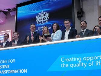 Este logro fue celebrado con la tradicional ceremonia de apertura del mercado en la Bolsa de Valores de Londres. Foto de cortesía