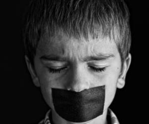 El silencio es el mejor aliado de la injusticia. (Foto: iStock).