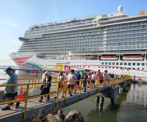<i>La mayoría de los cruceros arriban al territorio guatemalteco en la costa sur del país, específicamente en Puerto Quetzal, en el departamento de Escuintla. Foto de cortesía</i>
