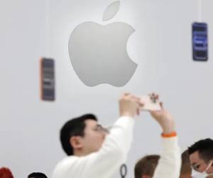 <i>Apple sigue siendo la marca más valiosa y Nvidia registra el mayor crecimiento histórico. EFE/EPA/John G. Mabanglo</i>