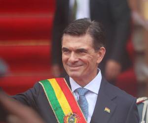 Rodrigo Paz Pereira tomó juramento como el nuevo presidente de Bolivia para un periodo de cinco años, abriendo un nuevo ciclo político y económico en el país suramericano después de 20 años de la izquierda en el poder. EFE/ Juan Ignacio Roncoroni.