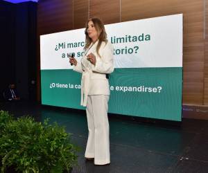 <i>Sully Guevara, gerente de Banca Premium de Credicomer, señaló que la compañía ha buscado trascender su percepción tradicional mediante el lanzamiento de una nueva propuesta de valor. Foto de Óscar Machón / E&amp;N</i>