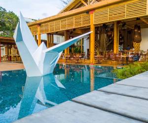 En esta fotogalería presentamos a los creadores detrás de los fogones de Alera, de Kimpton Grand Roatán by IHG, Luna Muna by Ibagari, AZURE by Barefoot Cay Resort y Captain Willis Bistro, en Utila, Honduras.