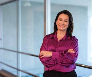 Mariel Picado Quevedo, nueva directora general de FIFCO, verá las operaciones de hospitalidad y vidrio. FIFCO vendió a Heineken en Costa Rica sus unidades de negocio enfocadas en bebidas alcohólicas, funcionales, FABs, no alcohólicas, alimentos y retail especializado. FOTO CORTESÍA.