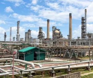 La noticia de fondo hoy es que el mercado ya está obligado a evaluar un escenario que hace pocas semanas parecía extremo: que Estados Unidos decida ir contra el nodo que sostiene la exportación energética de Irán.(Foto: EFE)