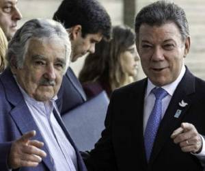 Presidentes José (Pepe) Mujica (Uruguay) y Juan Manuel Santos (Colombia). (Foto: Archivo)