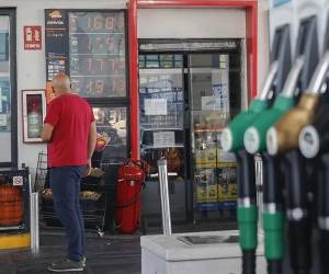 “No tenemos energía. Tiene que ser más cara para todos, para que consumamos menos”, resumió Rodrigo Valdés, jefe de asuntos fiscales del organismo. (Foto: EFE)