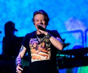 Axl Rose, cantante de la banda estadounidense de hard rock Guns N’ Roses, actúa en el escenario Helviti del festival de música heavy metal Copenhell en Copenhague, Dinamarca, el 17 de junio de 2023. FOTO Helle Arensbak / Ritzau Scanpix / AFP