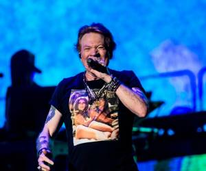 Axl Rose, cantante de la banda estadounidense de hard rock Guns N’ Roses, actúa en el escenario Helviti del festival de música heavy metal Copenhell en Copenhague, Dinamarca, el 17 de junio de 2023. FOTO Helle Arensbak / Ritzau Scanpix / AFP