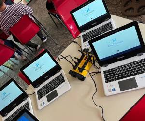 Honduras: buscan que un millón de estudiantes cuenten con acceso a internet en escuelas