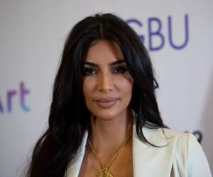 <i>Una versión ampliada de Kim en bikini apareció en la ciudad más comercial de Nueva York FOTO shutterstock</i>