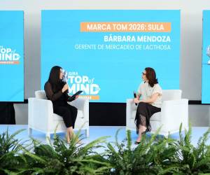 <i>Bárbara Mendoza, gerente de Mercadeo de Lacthosa, fue entrevistad por Astrid Zambrano, editora digital de Diario LA PRENSA. FOTOS YOSEPH AMAYA / DIARIO LA PRENSA</i>