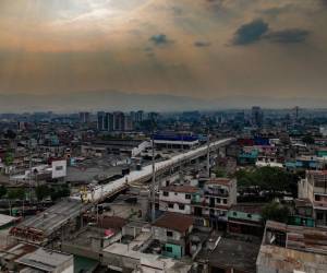 <i>El metro recorrerá más de 20 km conectando el eje norte y el eje sur de la Ciudad, pasando por las proximidades del centro Histórico. FOTO @RQuinonezL. </i>