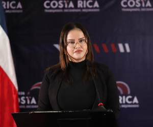 Costa Rica: Investigan a ministra de Salud por presunta malversación de fondos