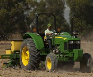 La gricultura cayó 8,8% interanual, mientras que la actividad pecuaria se contrajo 7% debido a una menor producción de café, granos básicos y matanza de reses. (Foto: Archivo).