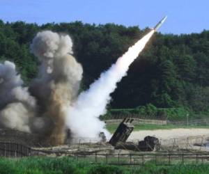 Corea del Sur y EEUU hicieron pruebas de misiles para interceptar un eventual ataque de Corea del Norte.