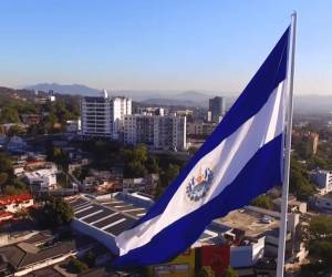 Economía de El Salvador fue la de menor crecimiento en la región en 2022