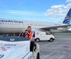 <i>FOTO LIKEDIN COPA AIRLINES</i>