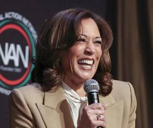<i>Haber dejado en manos del exmandatario Joe Biden (2021-2025) la decisión de presentarse a la reelección fue imprudente , admite ahora Kamala Harris. (Foto: EFE)</i>