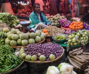 Precios mundiales de los alimentos siguieron bajando en enero, según FAO