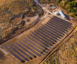 Así la apuesta de AES para crecer con energía solar en El Salvador
