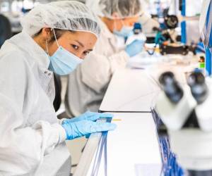 La nueva planta de CathX Medical en el país abarcará un área 3.000 metros cuadrados y abrirá posiciones en áreas de ingeniería, puestos técnicos y operativos, con énfasis en perfiles con conocimiento y experiencia en procesos de extrusión, trenzado y ensamblaje complejo de catéteres. FOTO CORTESÍA