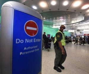 El Gobierno de España ha asumido el mando de la 'crisis ébola', centralizando las decisiones en un Comité. (Foto: AFP)