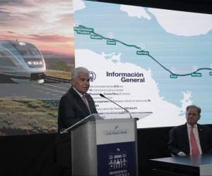 <i>Se prevé que el Tren los llevará desde Ciudad de Panamá a David de manera eficiente y segura. FOTO PRESIDENCIA PANAMÁ</i>