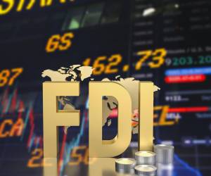 La medición se elaboró con los proyectos de inversión anunciados durante 2025 y abarcó 98 países que alcanzaron el umbral mínimo de diez proyectos, según la base de datos fDi Markets. (Foto: Shutterstock)