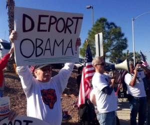 Los grupos más a la derecha en Estados Unidos han mostrado continuamente su repulsa al plan del presidente Obama de evitar la deportación de personas de otros países, que no tengan regularizada su situación. (Foto: laprensa.hn).