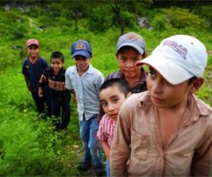 Detrás del drama de los niños migrantes hay una estructura corporativa compleja que hace un millonario negocio. (Foto: Archivo)