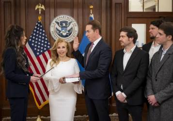 <i>Troy Edgar es el actual subsecretario del DHS y uno de los funcionarios de mayor rango en la estructura liderada por Kristi Noem. FOTO DHS</i>