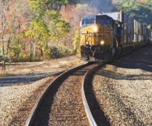“La Bestia” como se conoce a ese tren, comenzará a funcionar en territorio guatemalteco para embarcar mercancías y transportarlas hacia México y Estados Unidos. (Imagen referencial).