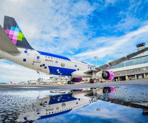 <i>Volaris dejará de atender vuelos intracentroamericanos a partir del 12 de abril, luego de que dejara de vender boletos en su sistema de reservas el pasado 21 de enero de 2026. FOTOS SECRETARÍA DE PRENSA EL SALVADOR</i>