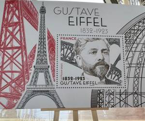 La Torre Eiffel conmemora los 100 años de la desaparición de su creador