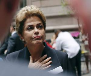 Villas Boas destituyó al jefe del comando de las tropas en el sur de Brasil, por convocar a oficiales de reserva al 'despertar de una lucha patriótica' y criticó a la presidenta Dilma Rousseff, amenazada con un juicio político.